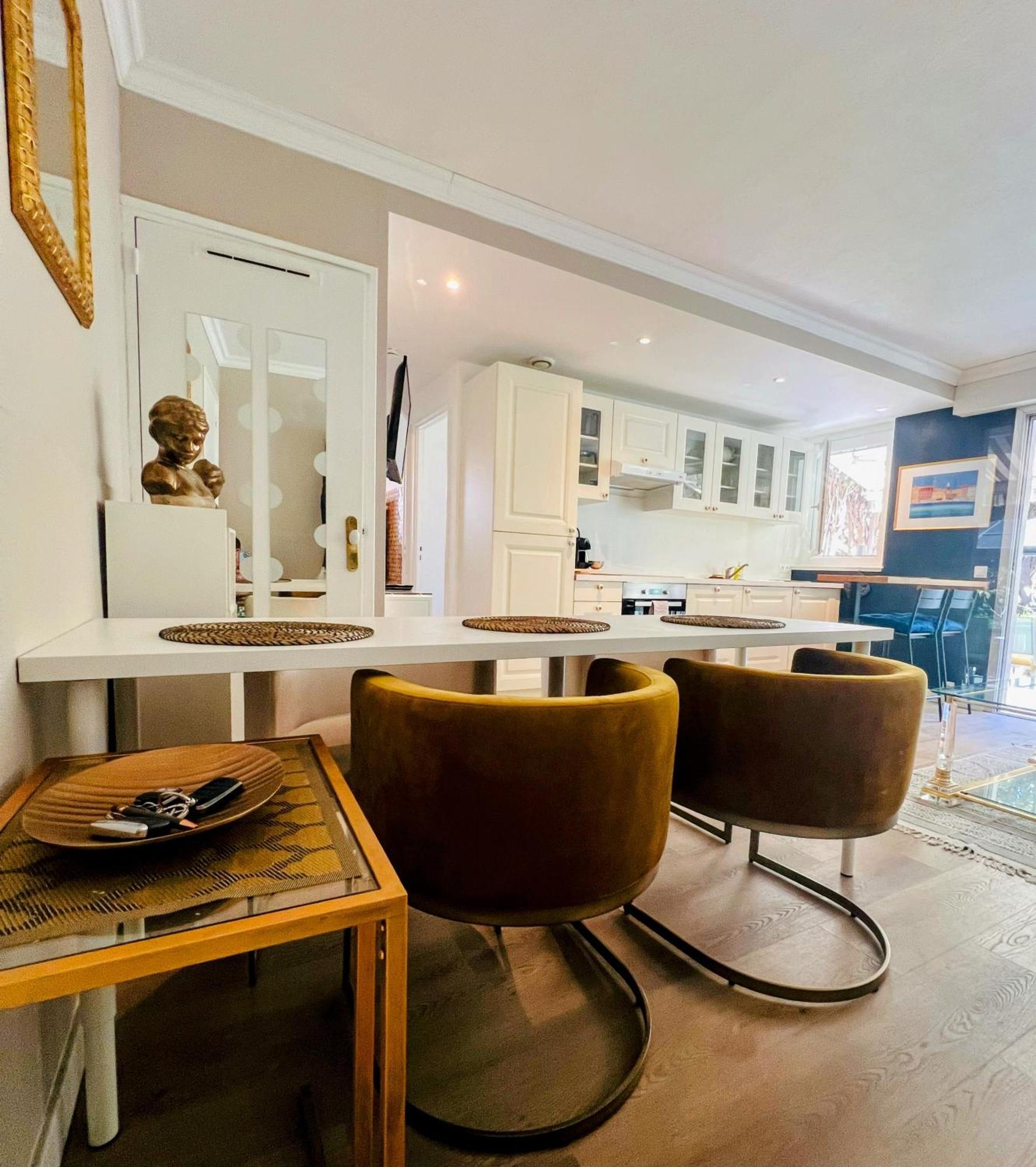 Appartement Superbe Avec Terrasse Jardin Et Parking Prive *