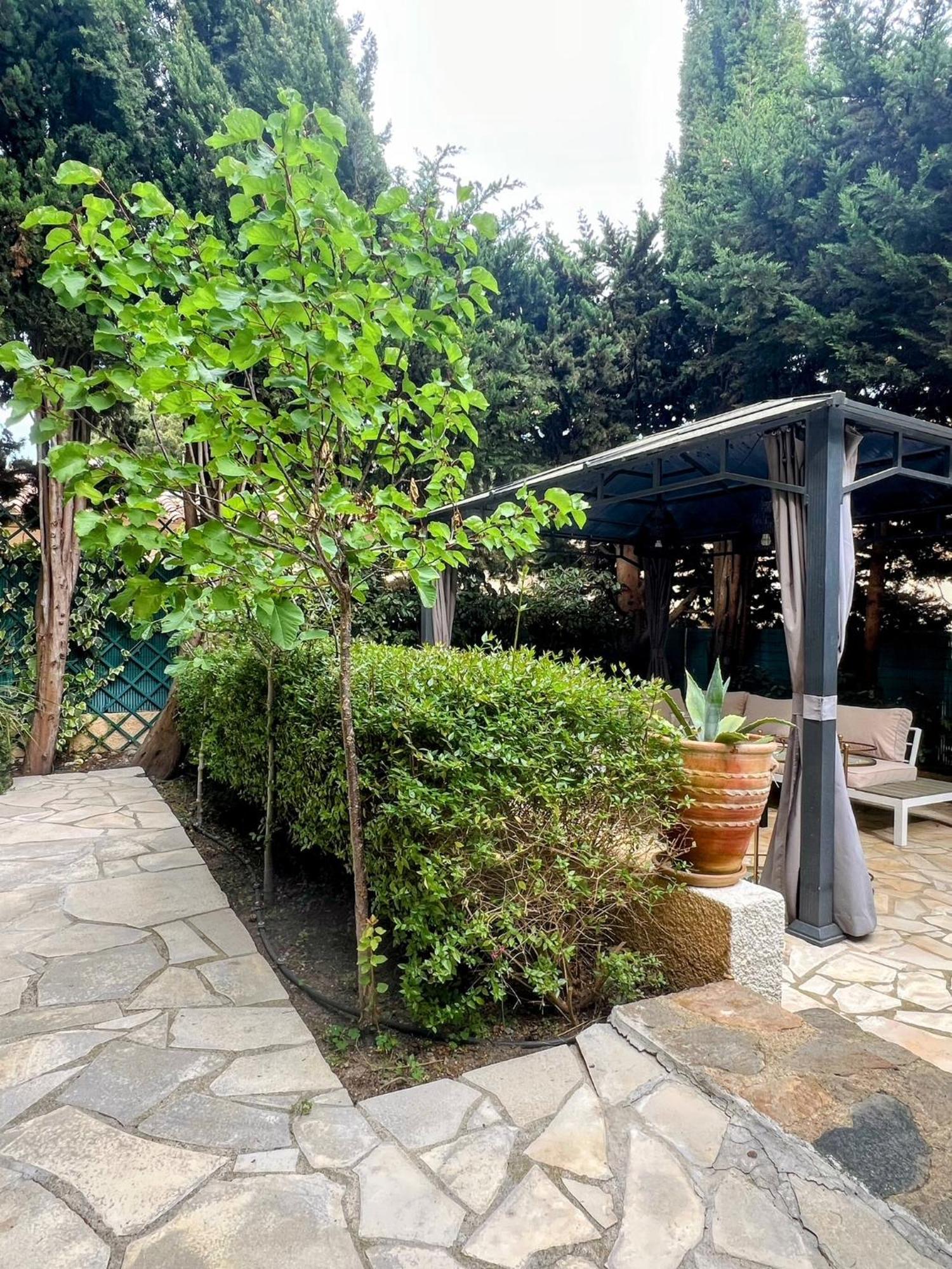 Apartment Superbe Avec Terrasse Jardin Et Parking Prive *